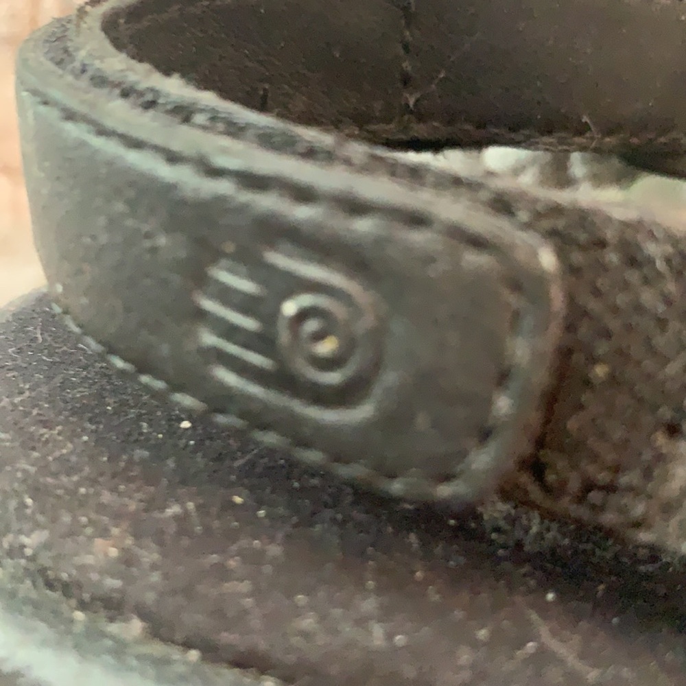 Teva Slip on Split Toe Sandals Size 10 - Picture 6 of 6